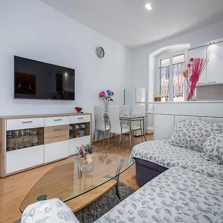 Premium Aria Porec