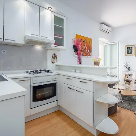 Premium Aria Apartment